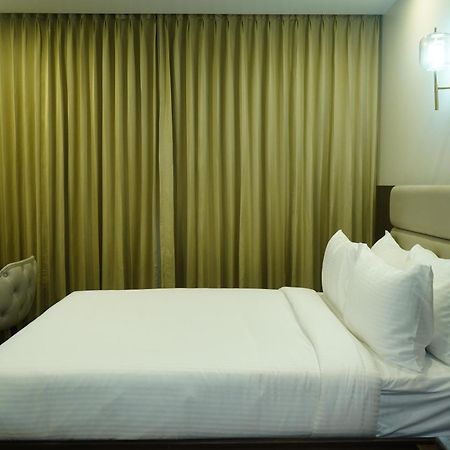 Jaag Hotel Chennai Extérieur photo