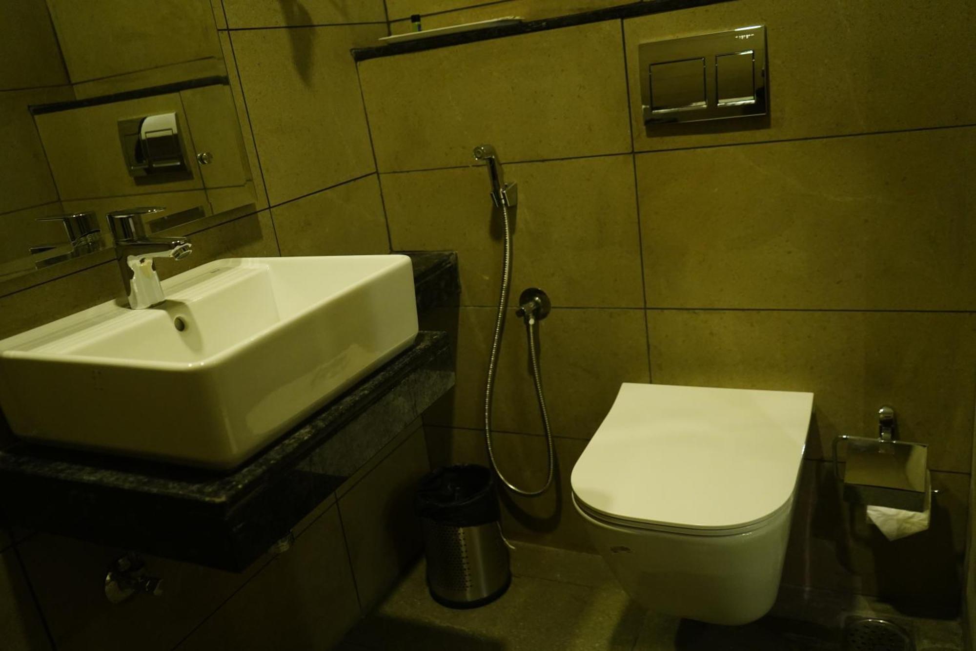 Jaag Hotel Chennai Extérieur photo