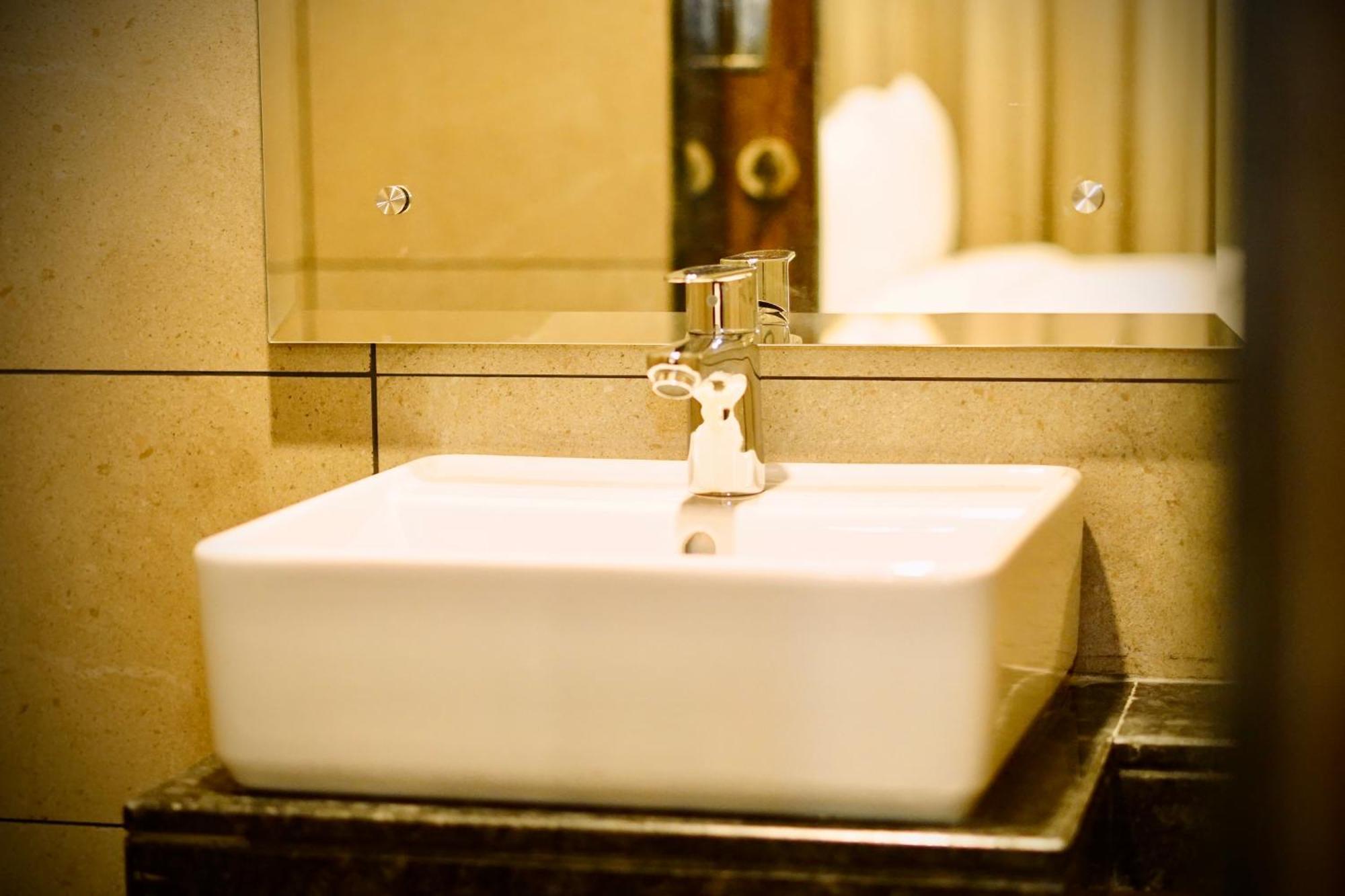 Jaag Hotel Chennai Extérieur photo